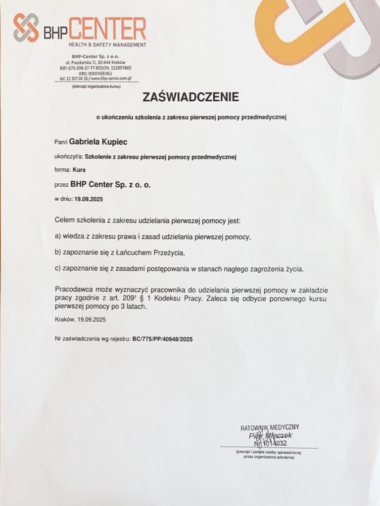 oficjalne zaświadczenie dotyczące działalności Dziecięcego Zakątka